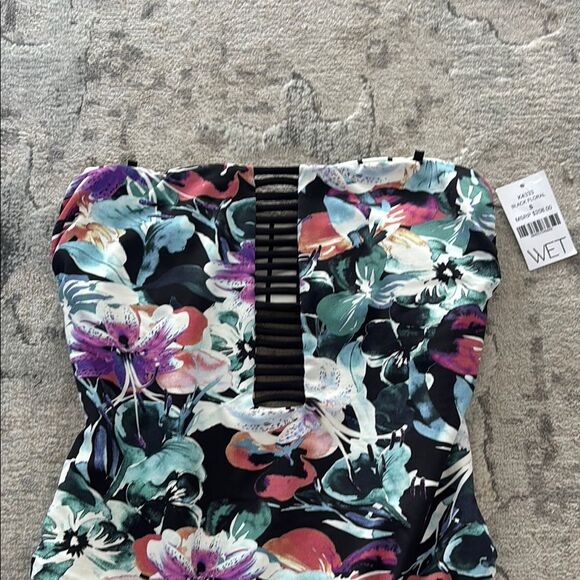 Reversible Black and Purple One Piece Swimwear - Picture 3 of 10